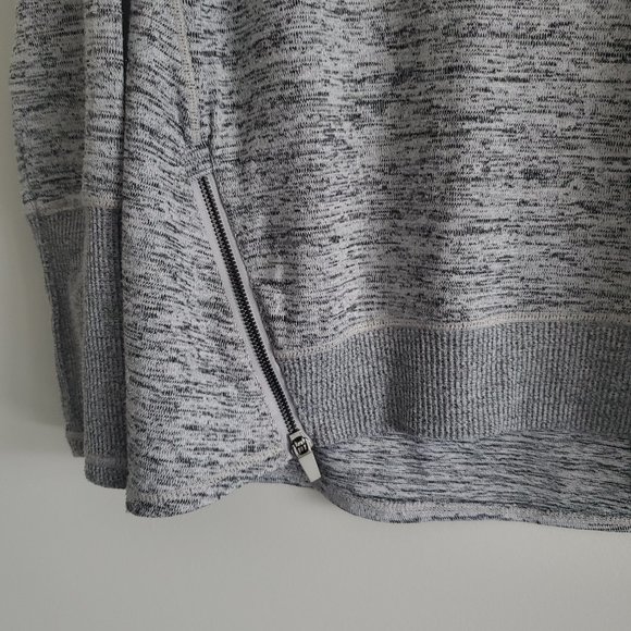 90 DEGREES Women's Medium Grey Casual Workout Sweater Shirt Zip Vents Snug Cuffs - Picture 3 of 7